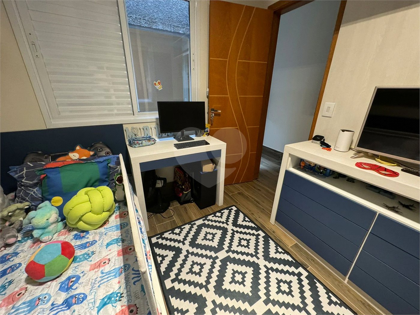 Casa à venda com 3 suítes em Vila Comercial, São Paulo, SP