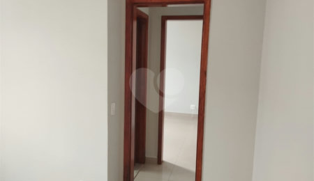 Apartamento à venda com 2 quartos em Parque Laranjeiras, Araraquara, SP