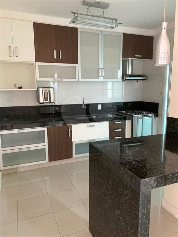 Casa à venda com 3 quartos, sendo 1 suíte,  no condomínio Vivaldi Residencial, Mogi das Cruzes - SP