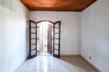 Sobrado à venda com 5 quartos em Vila Indiana, São Paulo, SP