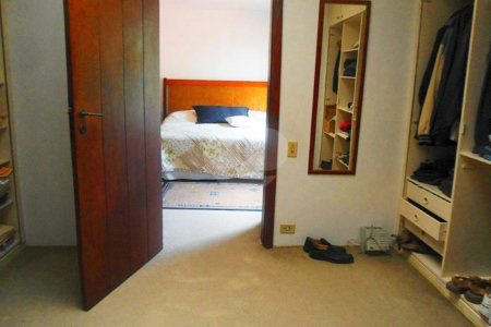 Sobrado à venda com 5 quartos, sendo 2 suítes, em Interlagos, São Paulo, SP