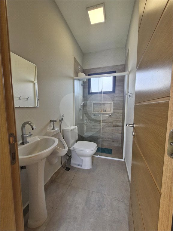 Casa à venda com 5 quartos, sendo 3 suítes, no condomínio Residencial Terras de Vinhedo, Vinhedo - SP