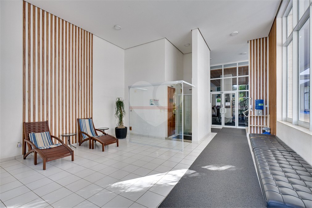 Apartamento à venda com 3 quartos, sendo 1 suíte, em Santo Amaro, São Paulo, SP