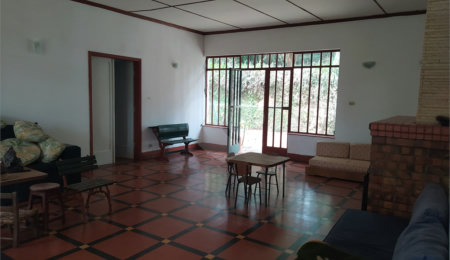 Chácara à venda com 5 quartos, sendo 1 suíte, no Centro (mailasqui), São Roque, SP