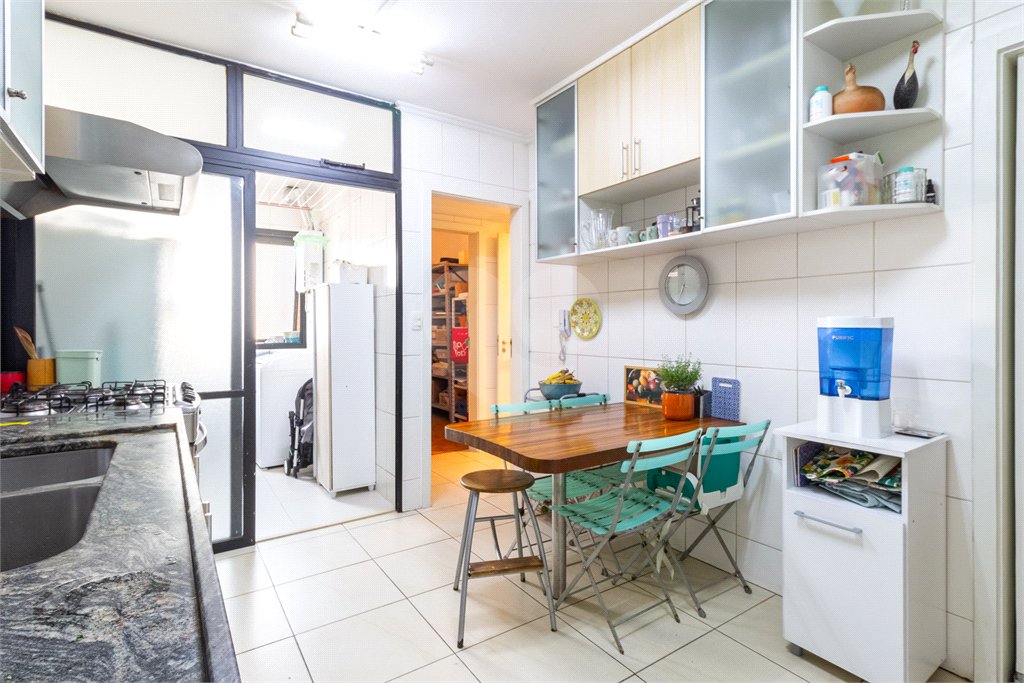 Apartamento à venda com 4 quartos, sendo 2 suítes, em Perdizes, São Paulo, SP