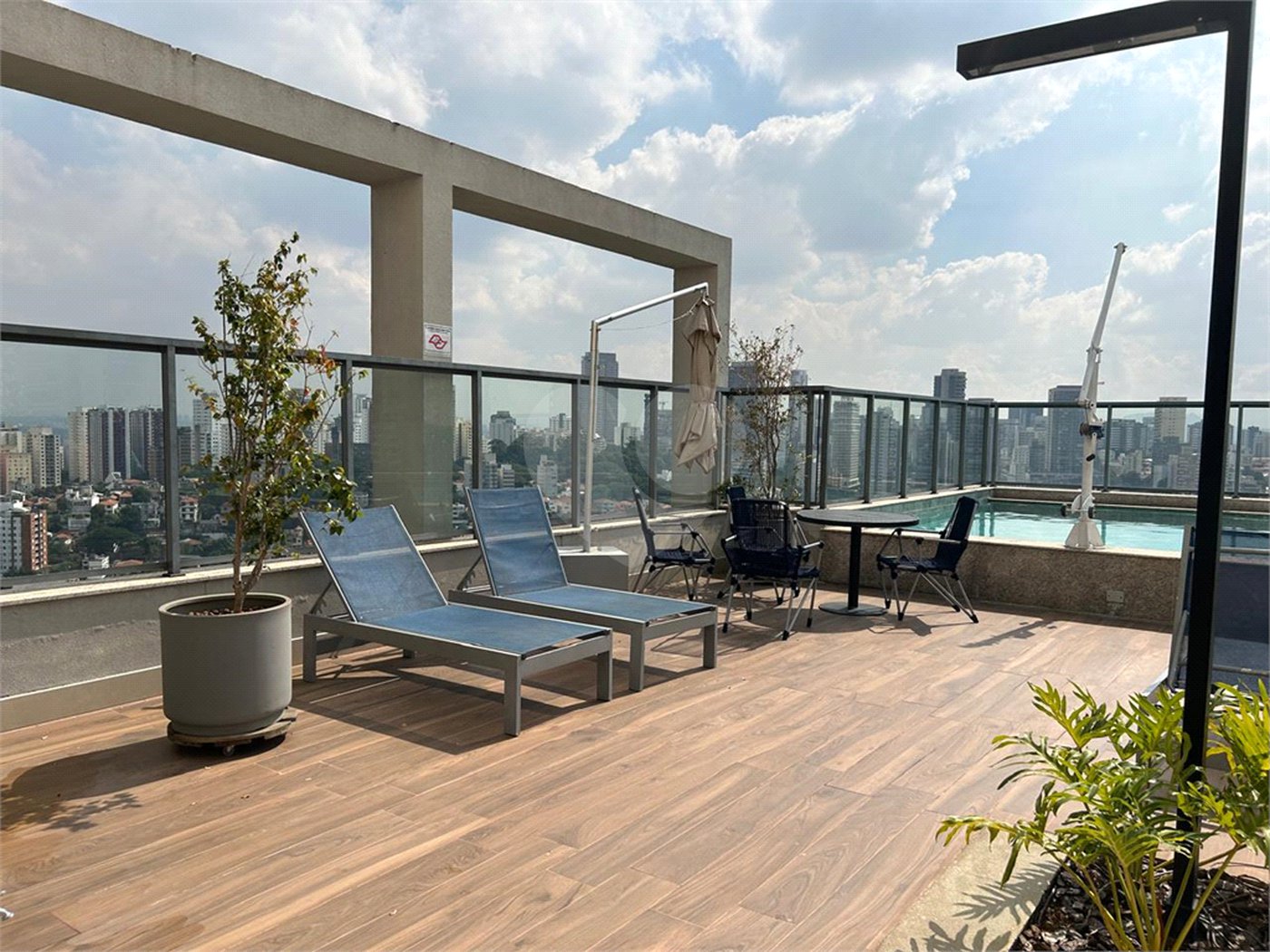 Apartamento à venda com 1 suíte em Cerqueira César, São Paulo, SP