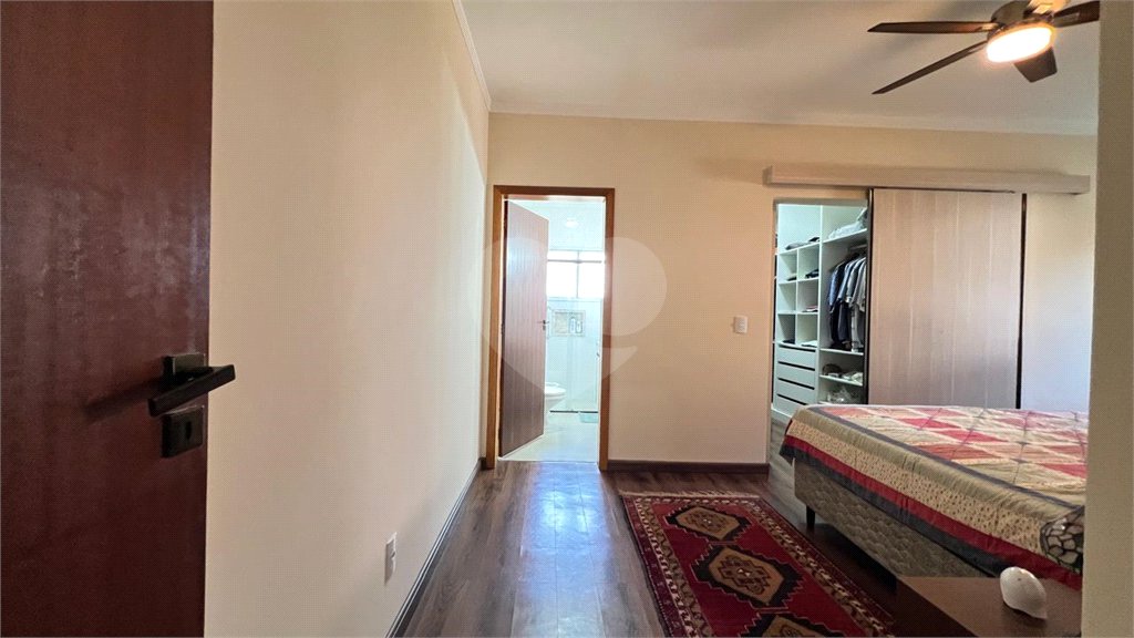 Casa à venda com 3 suítes no condomínio Haras Paineiras, Salto - SP