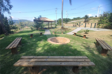 Terreno à venda no condomínio Residencial Solar São Judas Tadeu, Piracaia - SP
