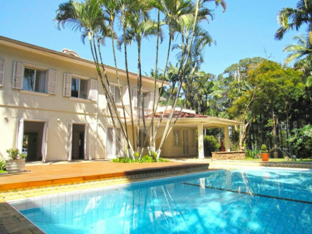Casa à venda com 4 suítes no condomínio Chácara Flora, São Paulo - SP