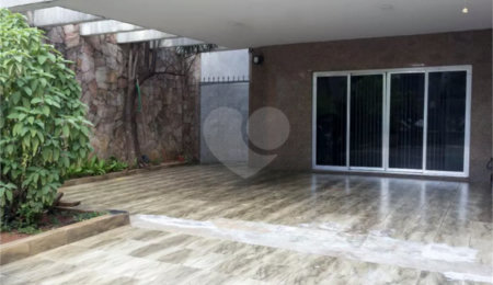 Sobrado à venda com 4 quartos, sendo 1 suíte,  em Vila Jaguara, São Paulo, SP
