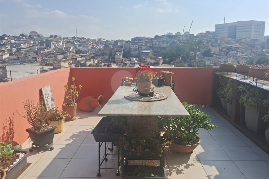 Sobrado à venda com 4 suítes em Vila Portuguesa, São Paulo, SP