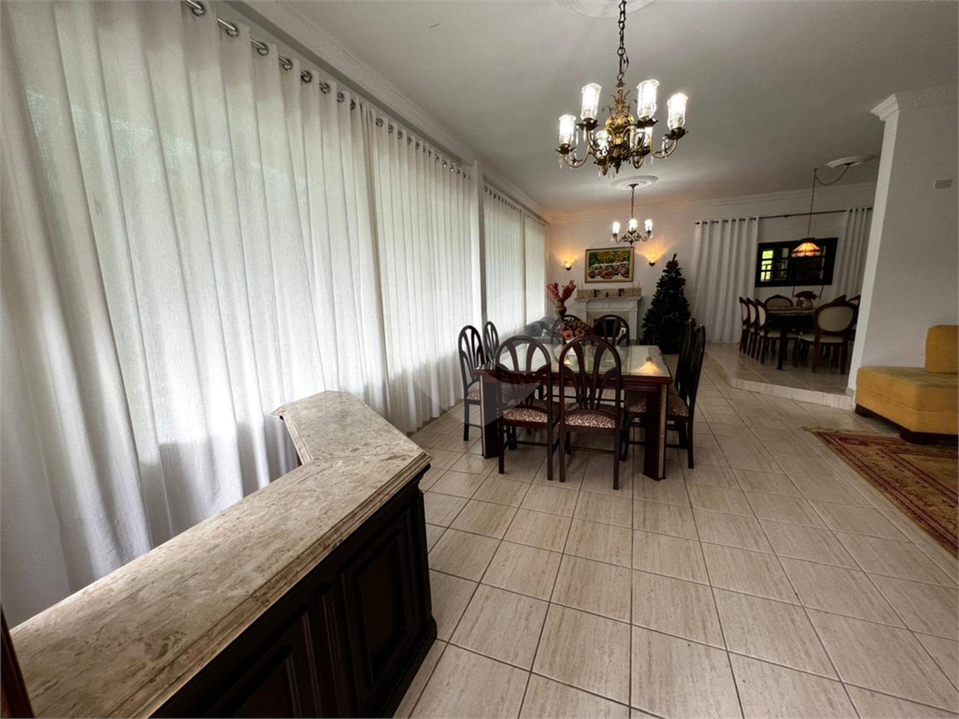 Casa à venda com 4 suítes no condomínio Alpes da Cantareira, Mairiporã - SP