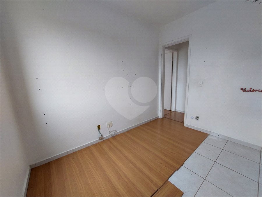 Apartamento à venda com 2 quartos em Vila Anastácio, São Paulo, SP