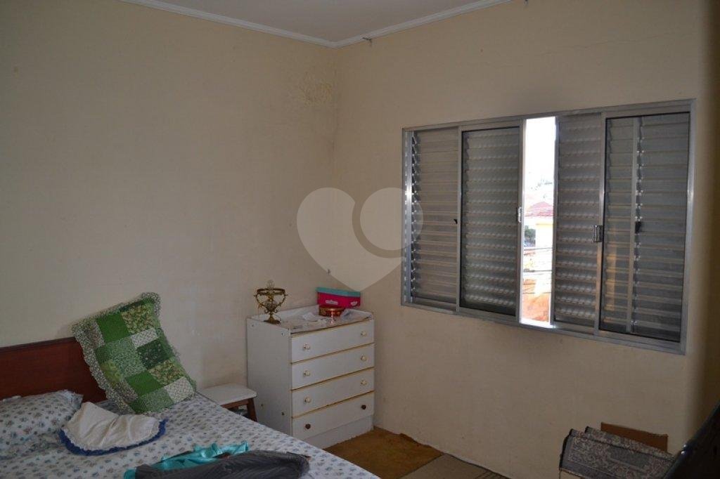 Sobrado à venda com 2 quartos em Vila Nivi, São Paulo, SP