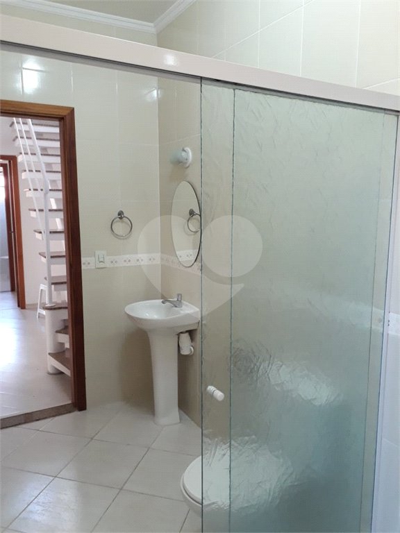 Casa à venda com 3 quartos, sendo 1 suíte, no condomínio Saude, São Paulo - SP