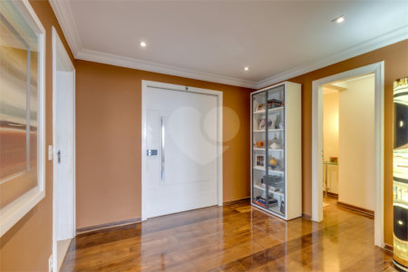 Apartamento à venda com 4 suítes em Jardim Marajoara, São Paulo, SP