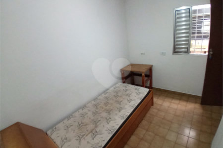 Casa Térrea à venda ou para alugar com 4 quartos, sendo 1 suíte, em Jardim Aeroporto, São Paulo, SP