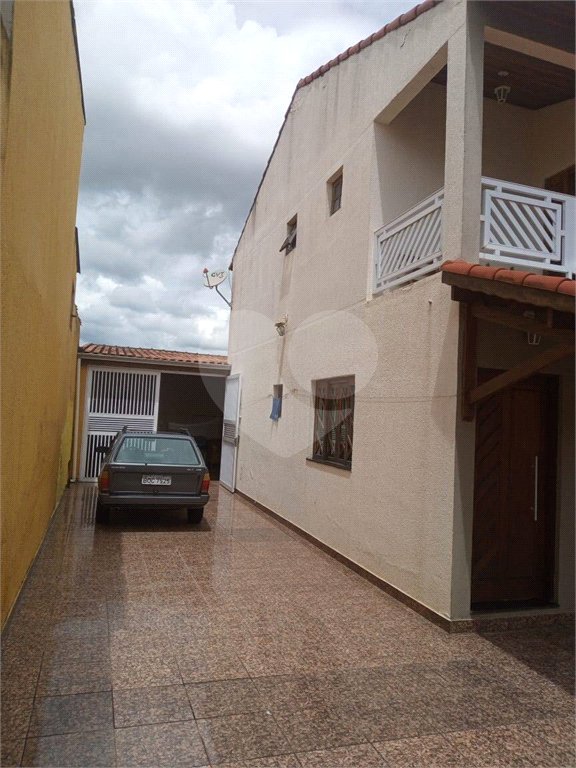 Casa à venda com 3 quartos em Sítio São José, Suzano, SP
