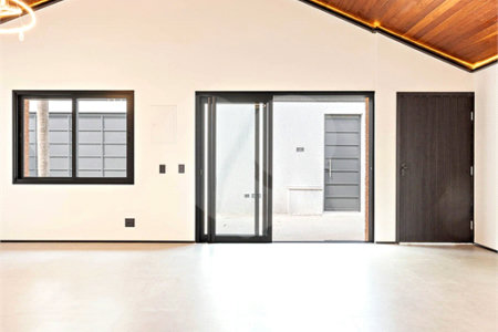 Casa Térrea à venda com 3 quartos, sendo 2 suítes, em Alto da Boa Vista, São Paulo, SP