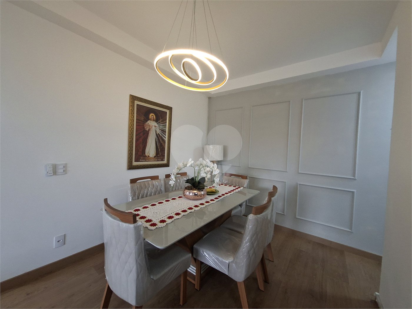 Apartamento à venda com 3 quartos, sendo 1 suíte,  no Centro, Itapetininga, SP