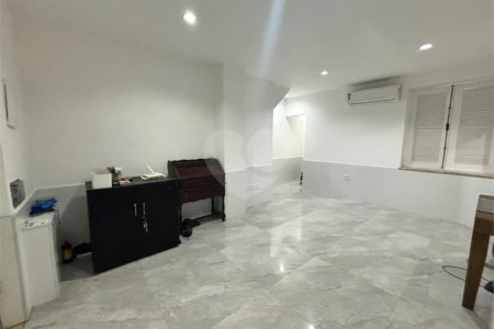 Casa Térrea à venda com 2 quartos, sendo 1 suíte, em Tijuca, Rio de Janeiro, RJ