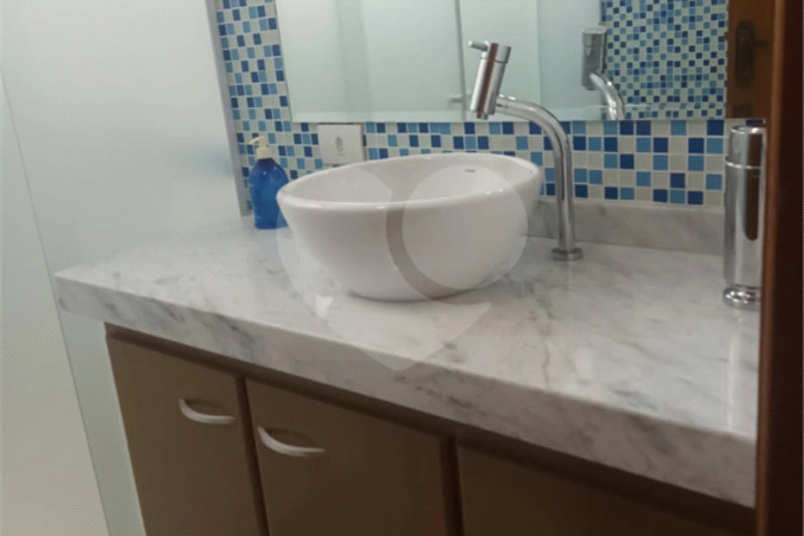 Sobrado à venda com 4 quartos, sendo 1 suíte, em Tremembé, São Paulo, SP