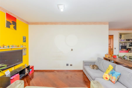 Apartamento à venda com 3 quartos, sendo 1 suíte, em Vila Carrão, São Paulo, SP