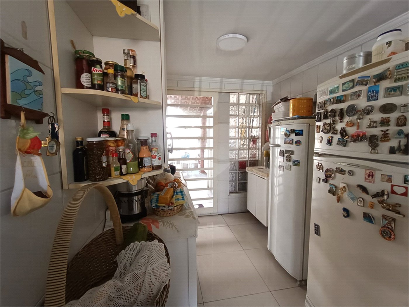 Casa à venda com 4 quartos, sendo 1 suíte,  em Jardim Armênia, Mogi das Cruzes, SP