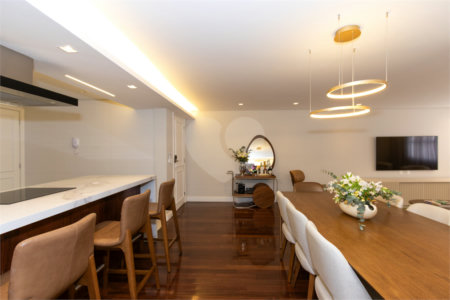 Apartamento à venda com 3 quartos, sendo 1 suíte,  em Vila Uberabinha, São Paulo, SP