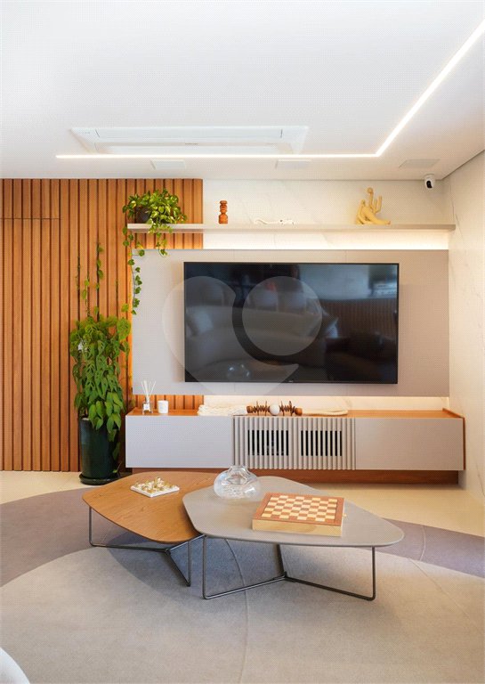 Apartamento à venda com 3 suítes em Indianópolis, São Paulo, SP