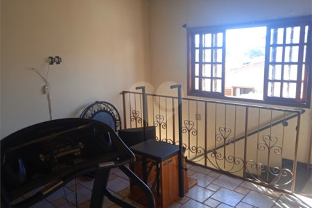 Casa à venda com 8 quartos, sendo 3 suítes, em Jardim Terceiro Centenário, Atibaia, SP