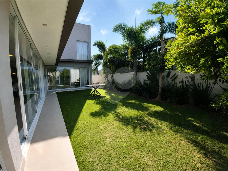 Casa à venda com 3 suítes no condomínio Alphaville Nova Esplanada 1, Votorantim - SP