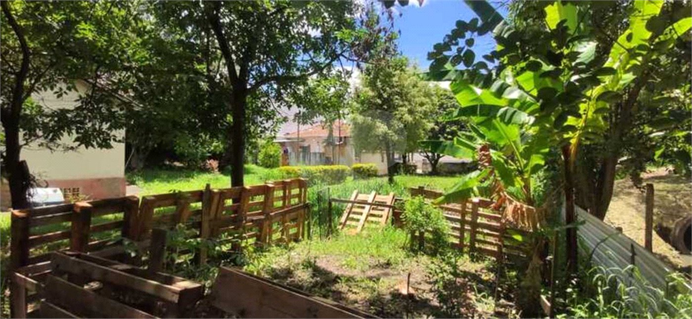 Terreno à venda com 3 quartos, sendo 1 suíte, em Vila Mazzei, São Paulo, SP