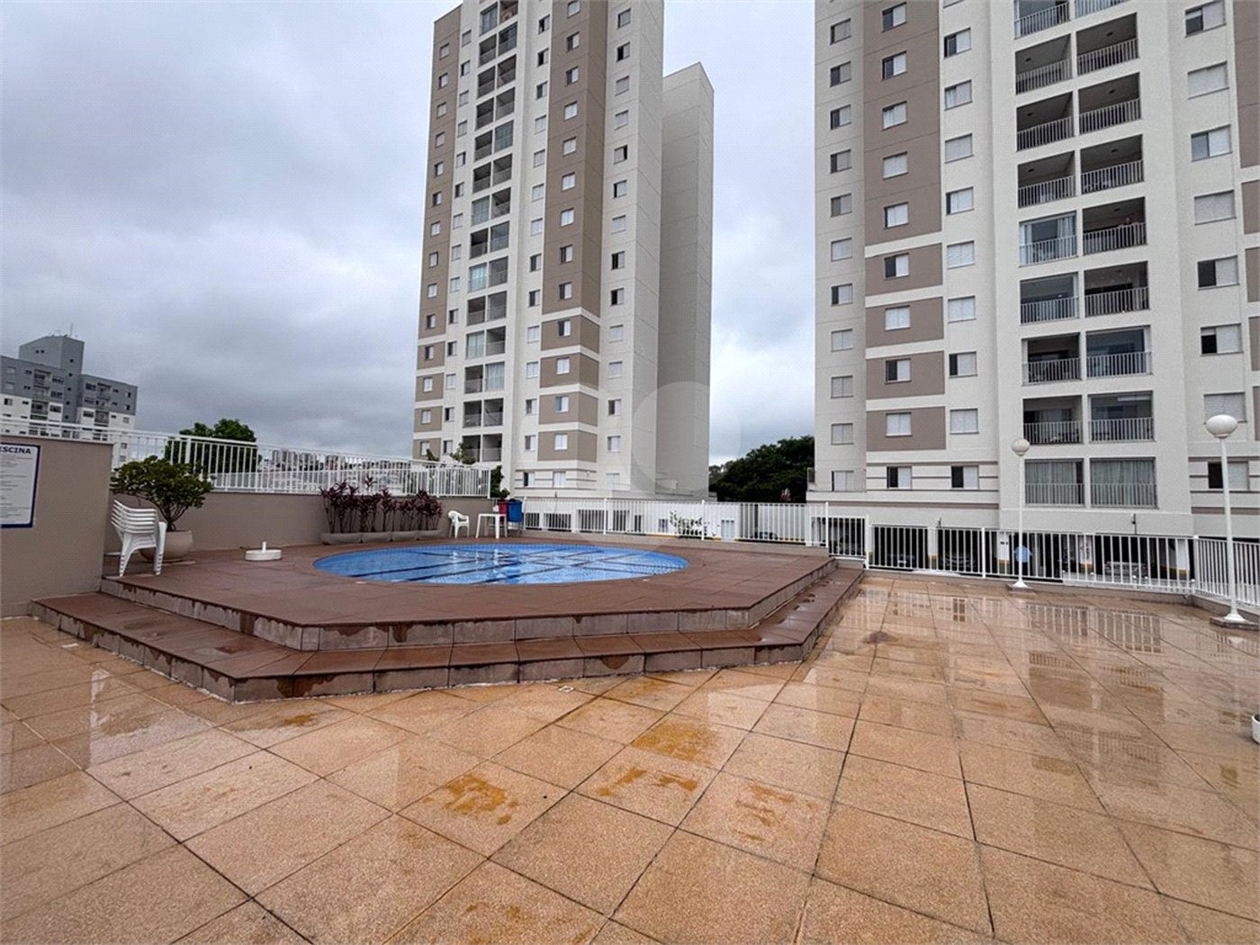 Apartamento à venda com 3 quartos, sendo 1 suíte,  em Parque Três Meninos, Sorocaba, SP