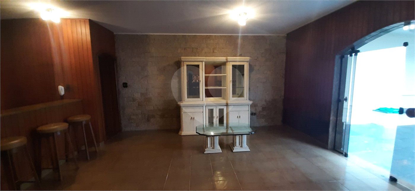 Sobrado à venda com 4 quartos, sendo 2 suítes, em Jardim França, São Paulo, SP