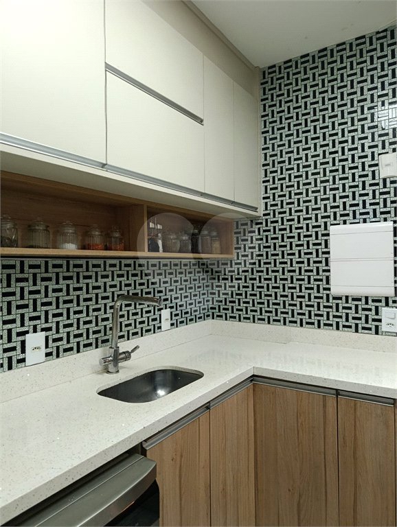 Apartamento à venda com 3 quartos, sendo 1 suíte, em Jardim Flor da Montanha, Guarulhos, SP