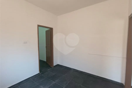 Casa para Locação no Jardim Pau Preto – Indaiatuba/SP - 3 dormitórios, quintal e garagem com portão manual