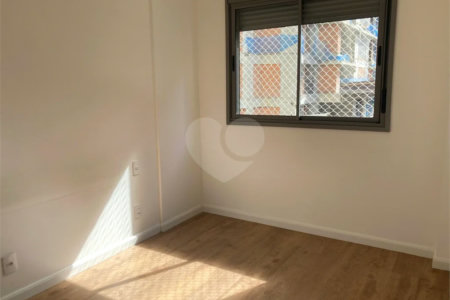 Apartamento à venda com 2 quartos, sendo 1 suíte, em Chácara Santo Antônio, São Paulo, SP
