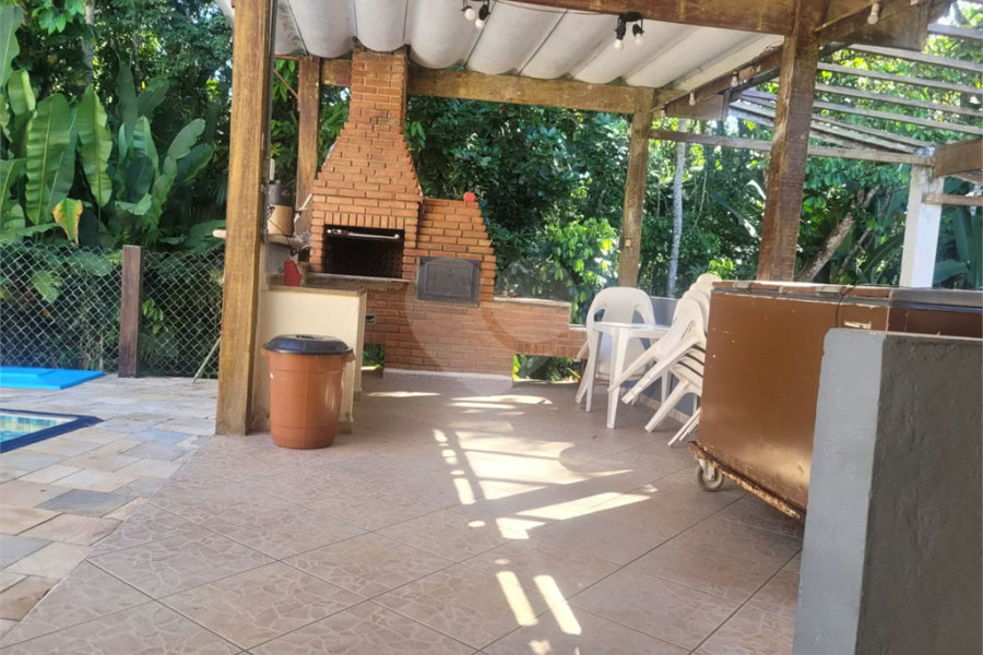 Casa à venda com 7 quartos, sendo 5 suítes, em Guaratuba, Bertioga, SP