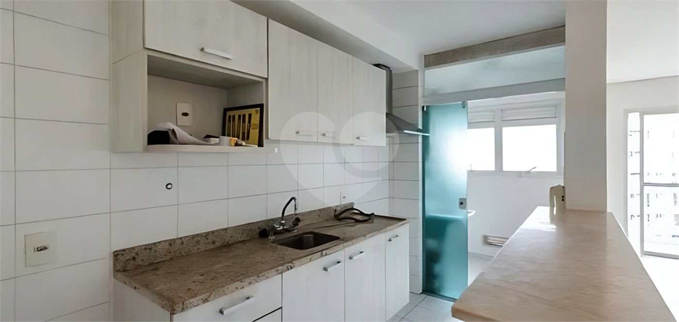 2 dormitórios, 2 vagas e lazer completo próximo ao Ibirapuera