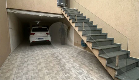Sobrado à venda com 3 quartos, sendo 1 suíte,  em Osvaldo Cruz, São Caetano do Sul, SP