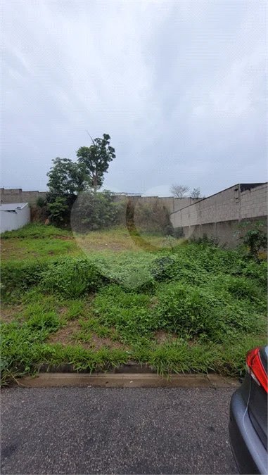 Terreno / Lote a Venda no Residencial Parque dos Pinheiros em Vinhedo/SP