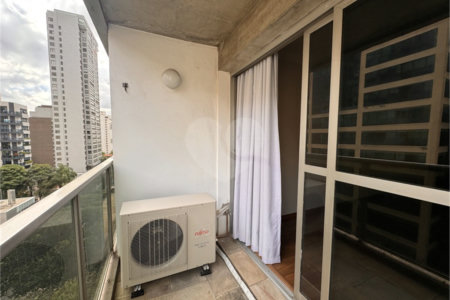 Apartamento Moema – 3 Dormitórios - Ar Condicionado - 80 mts², 2 Vagas
