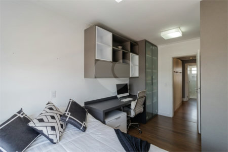 APARTAMENTO IPIRANGA COM 4 SUÍTES E 3 VAGAS - REFORMADO!