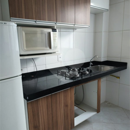 Apartamento no condomínio Monte Everest dispondo de 48m²