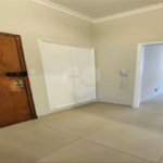 Apartamento à venda no bairro Barra Funda.