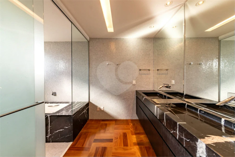 Vila Clementino - 161 m² | 2 dormitórios, com possibilidade de 3 | suíte master | 3 vagas | depósito