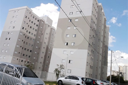 Apartamento no Condomínio Residencial Parque dos Manacás