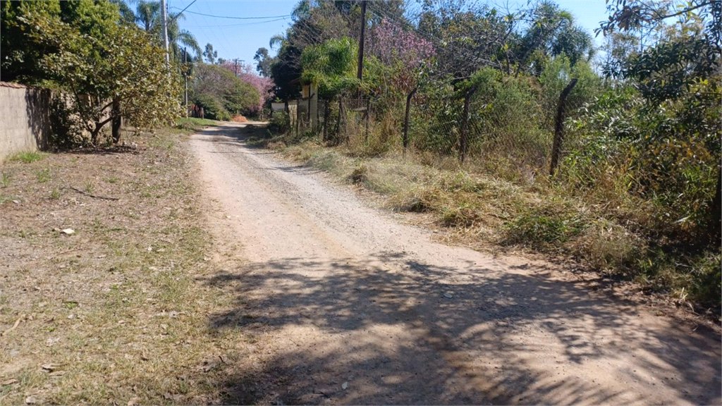 Sítio à venda com 3 quartos, sendo 1 suíte,  em Da Barra, Salto de Pirapora, SP