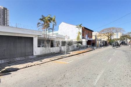 Casa para alugar com 5 quartos, sendo 2 suítes, no Centro, Suzano, SP
